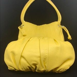 Bodhi pebbled leather drawstring/ magnet hobo